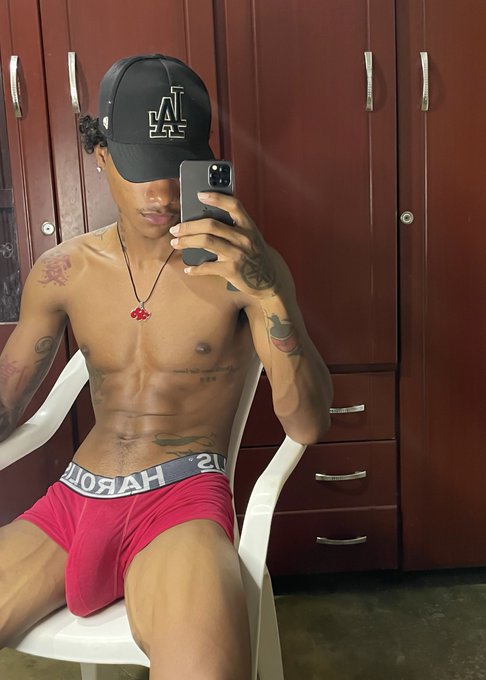 Tirame al Dm 😈👉🏽 https://t.co/dWNoGSDZbv https://t.co/CSWFSvfwuX