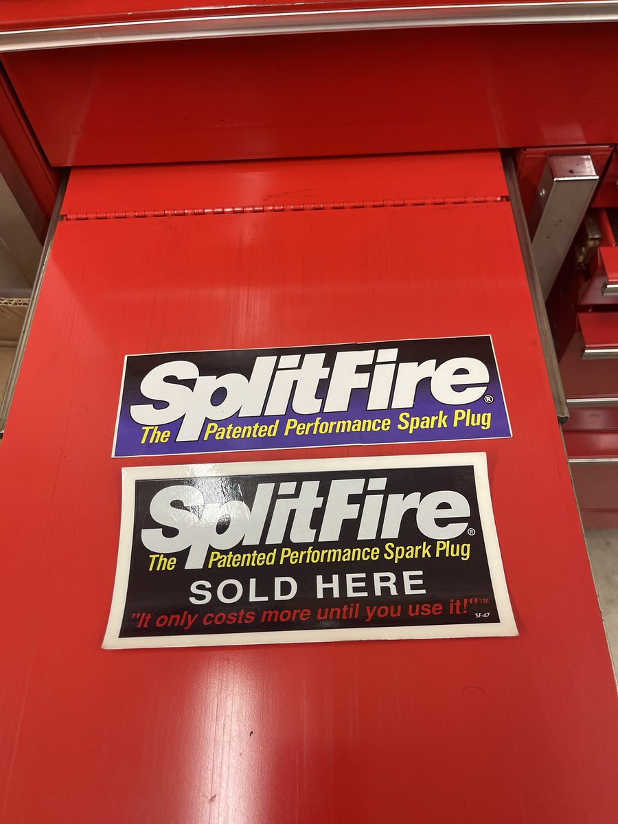 Norix_Simpson's tweet image. 珍しいステッカーが残ってました。　—#splitfire #スパークプラグ