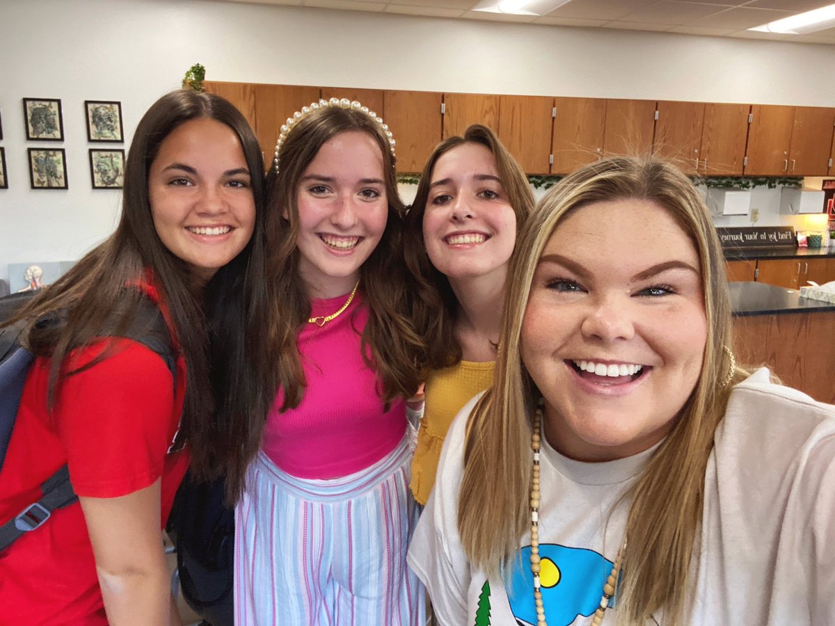 Sarah Grover (@msgrovertweets) on Twitter photo And thatโs a wrap on week 1. From reuniting with old co-workers and kids to meeting new students and playing with dronesโฆ I think itโs going to be a great year! #CHSEmbraceTheJourney <a href="/CoppellHigh/">๐ซ Coppell High School ๐</a> #CISDMissionPossible And thatโs a wrap on week 1. From reuniting with old co-workers and kids to meeting new students and playing with dronesโฆ I think itโs going to be a great year! #CHSEmbraceTheJourney <a href="/CoppellHigh/">๐ซ Coppell High School ๐</a> #CISDMissionPossible