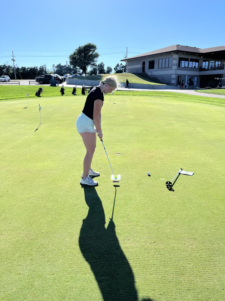 DCHS_DemonGolf's tweet photo. Putting drills continued!! https://t.co/zdjGRJllIL