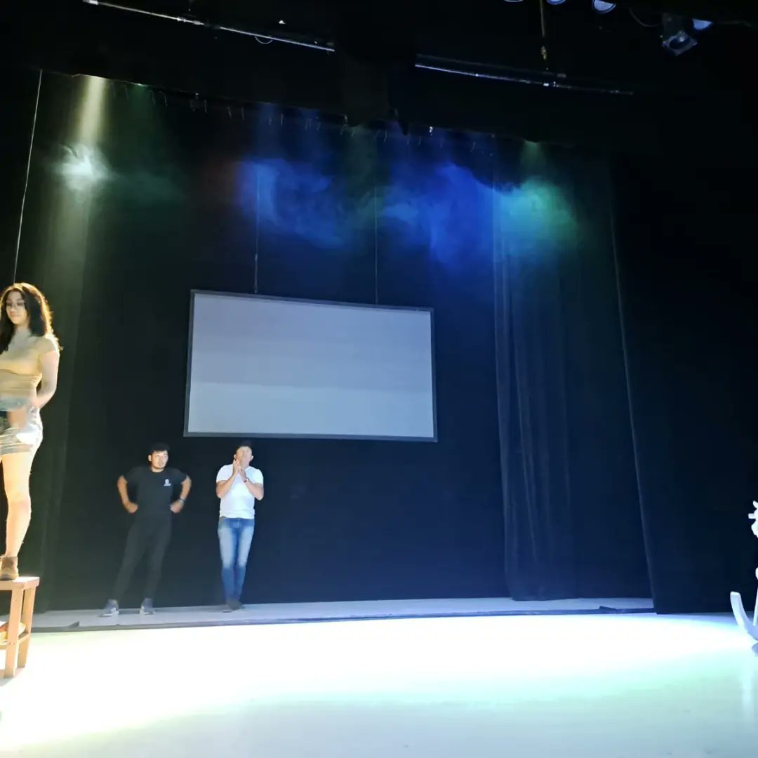 CNTeatromx's tweet photo. Así es el detrás de escena de 𝐋𝐚𝐬 𝐦𝐮𝐣𝐞𝐫𝐞𝐬 𝐝𝐞 𝐄𝐦𝐢𝐥𝐢𝐚𝐧𝐨

✈️ ᏚᎬᎠᎬᏚ ᎡᎬᏀᏆᏫNᎪᏞᎬᏚ - ᏟᎪᎷᏢᎬᏟᎻᎬ #SedesRegionalesCNT 
 
🎭 𝐋𝐚𝐬 𝐦𝐮𝐣𝐞𝐫𝐞𝐬 𝐝𝐞 𝐄𝐦𝐢𝐥𝐢𝐚𝐧𝐨
 📆 18 de agosto
 ⏰Viernes, 20 h 
📍 Teatro Juan de la Cabada

#campeche https://t.co/Qu59cULzXz