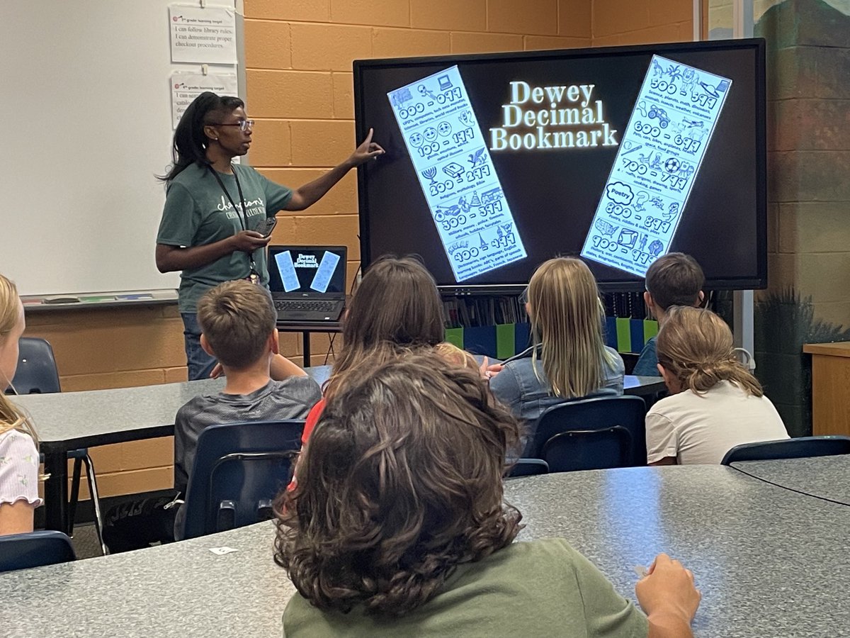 MRSRCHARRIS's tweet photo. The students at Cheatham Hill ES enjoyed a great orientation from our fabulous media specialist, Mrs. Moriarty Afterwards, they were so excited to check out their first books of the school year❣️🙌🏾 ⁦@CheathamHillES⁩ ⁦@TechMoriarty⁩ https://t.co/bXNVDfrCEF