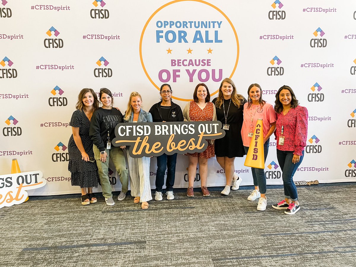 MsMakrisECSE's tweet image. This PD week has been the best one yet. I am so very grateful for my awesome Kinder team &amp;amp; for my ECSE girlies!! 🐝 #bestofbothworlds #bringthemagic #togetherweswarm #publicschoolproud