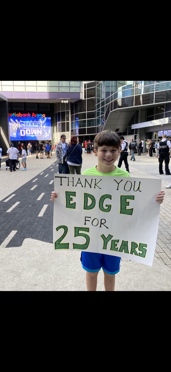 We are so excited to be at our 1st #WWESmackDown event! Thank you <a href="/EdgeRatedR/">Yeti Imp</a> for 25 amazing years!!! #WWEToronto 🇨🇦