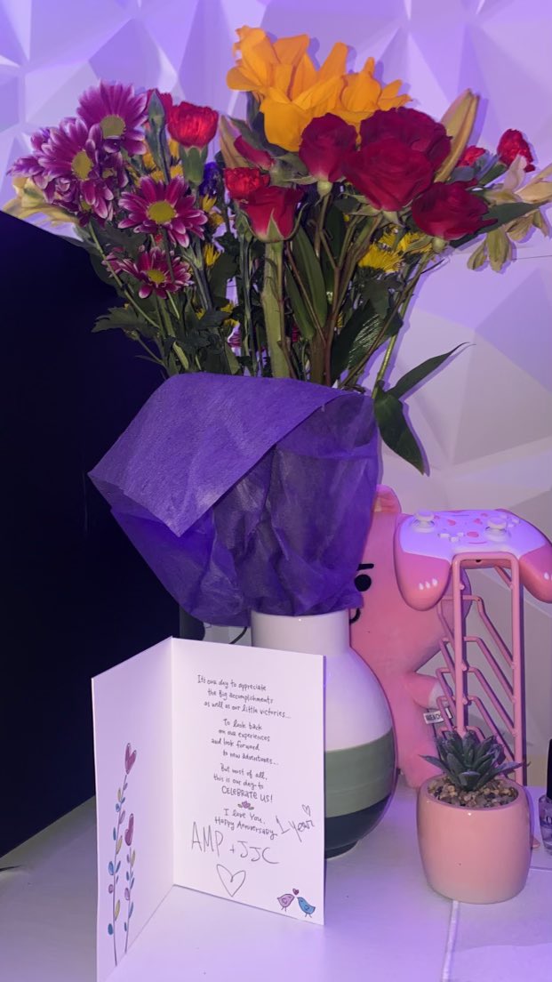 HeyZeusTV's tweet photo. Celebrated our 1st anniversary yesterday, 1 year down forever to go ❤️ https://t.co/LUG67AJn9f