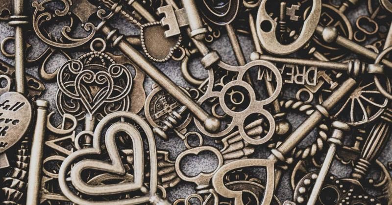 pember_emily's tweet image. #locksandkeys