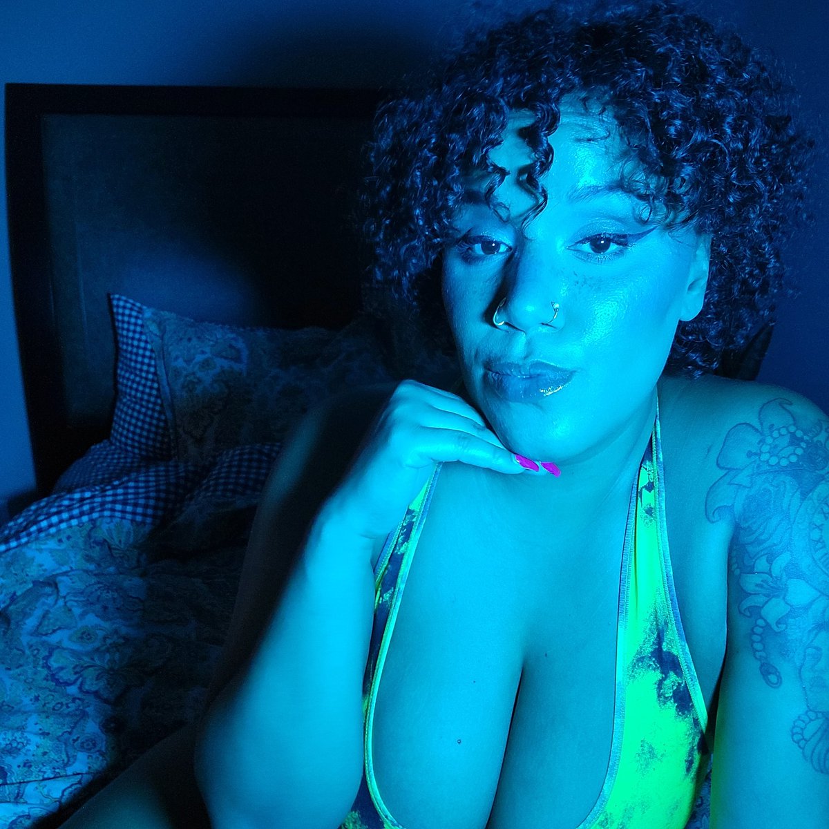 adashof_sin's tweet photo. #FridayFeeling #Friday #onlyfansgirl #selflove #curvy #THICK https://t.co/JqWI3r4bC8