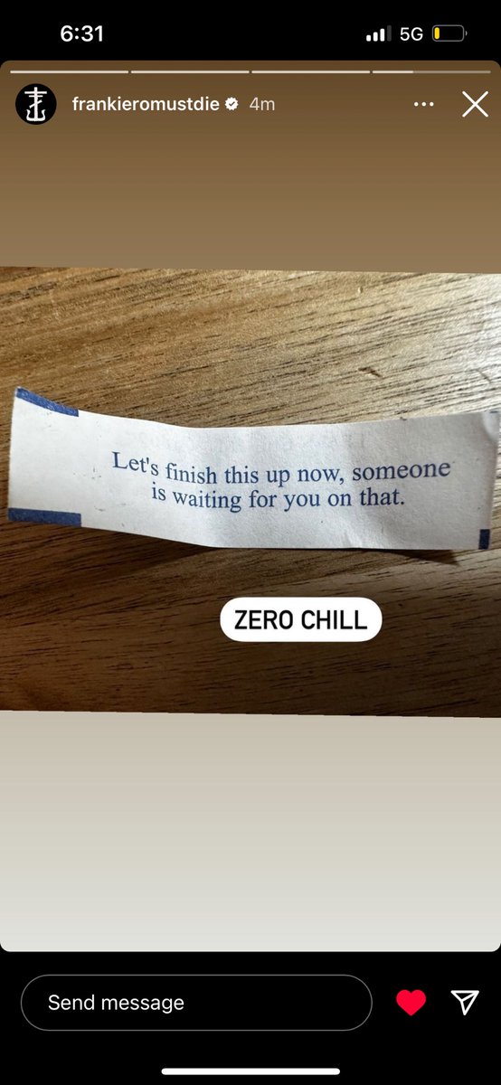 CL0WNCAT's tweet photo. Hey what does this mean https://t.co/mdqAzKXscU