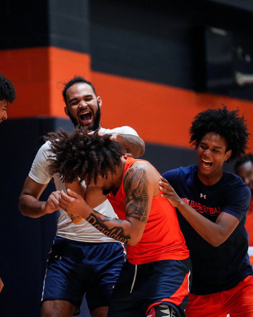 Auburn Basketball tweet media