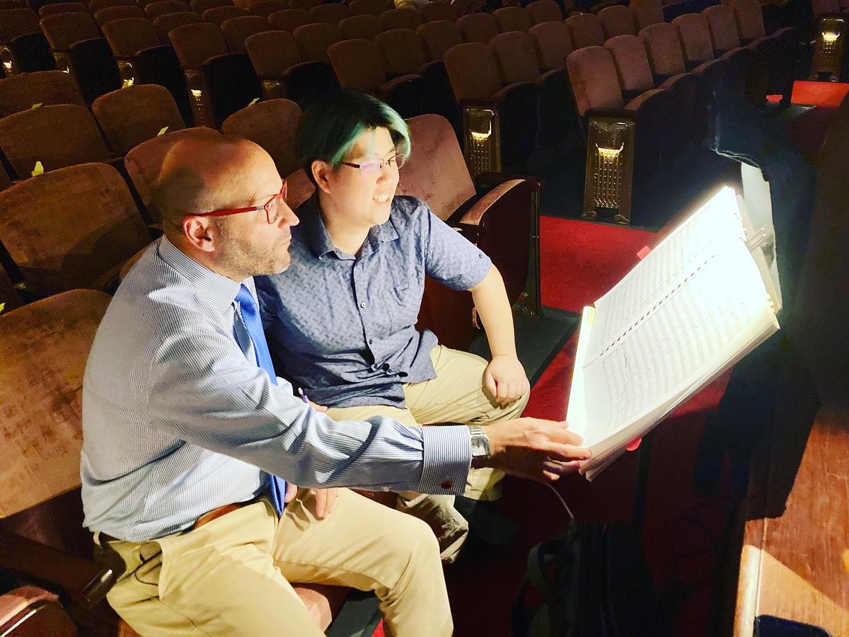 EnriqueMazzola's tweet photo. Beautiful day of work at @LyricOpera preparing the #sundayintheparkwithlyric concert - with @Chi_Lyric_Orch and #ryanoperacenter young artists - with great #tiffanychang assisting us ππΌπ€ππΌ
β‘οΈ Sunday at 7pm, #millenniumpark β¬
οΈ
.
.
#chicago #windycity #chicagoartist @PSMusicBerlin https://t.co/SjmUPH8BGL