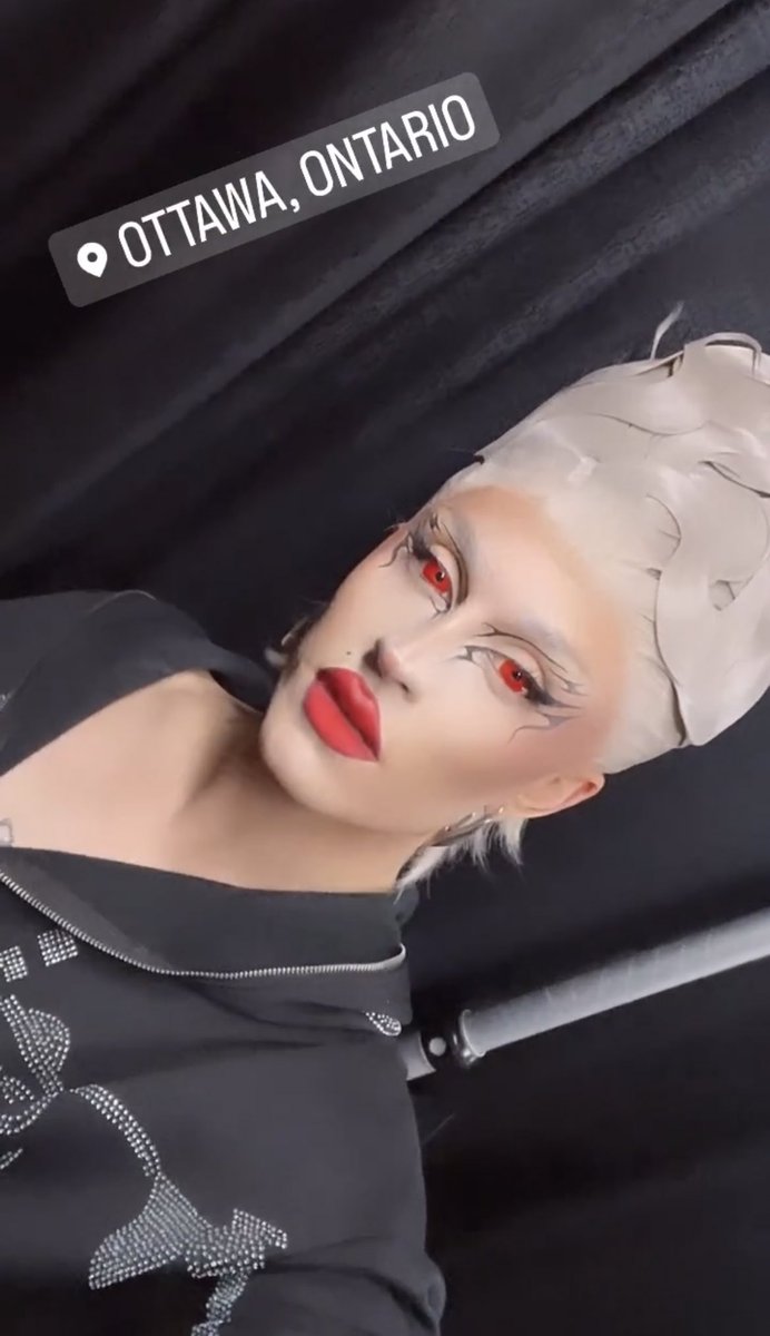 LASTHEAVEN_'s tweet image. the mug has truly been mugging