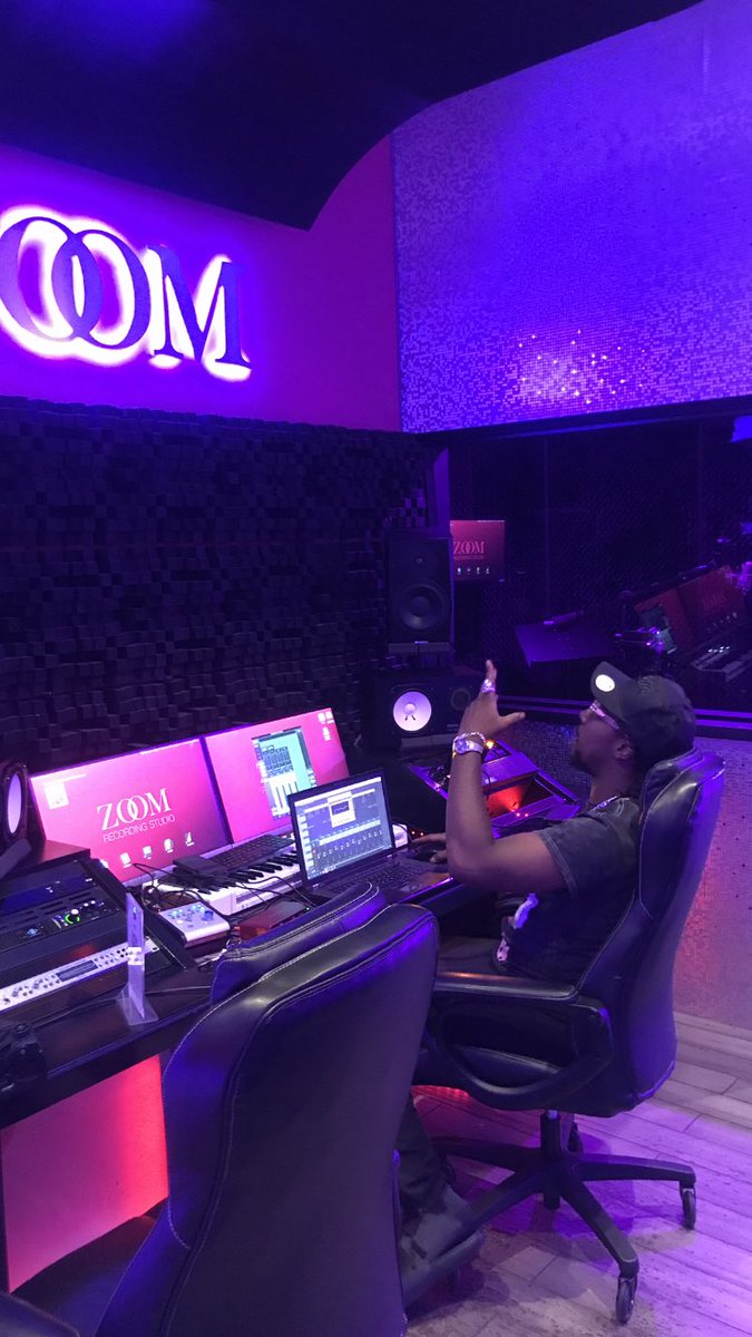 TH3NATIV3's tweet photo. Ima totally new person . Im at the beginning of something new . I am just me . I trust in me .. https://t.co/tTt6CJHVx4