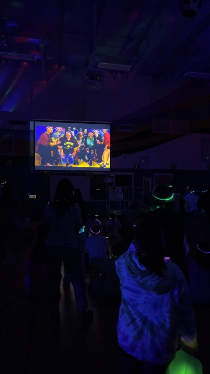 Mrs_Darden_'s tweet photo. We ended our last two weeks and the arrival of school on Monday with a staff glow party  and ending with a video to share the memories that have already been made. We can’t wait to welcome all of our ocelots and start the new year! #TogetherWeRise #OCESOcelots @cisdnews https://t.co/HlzGoMrQBY