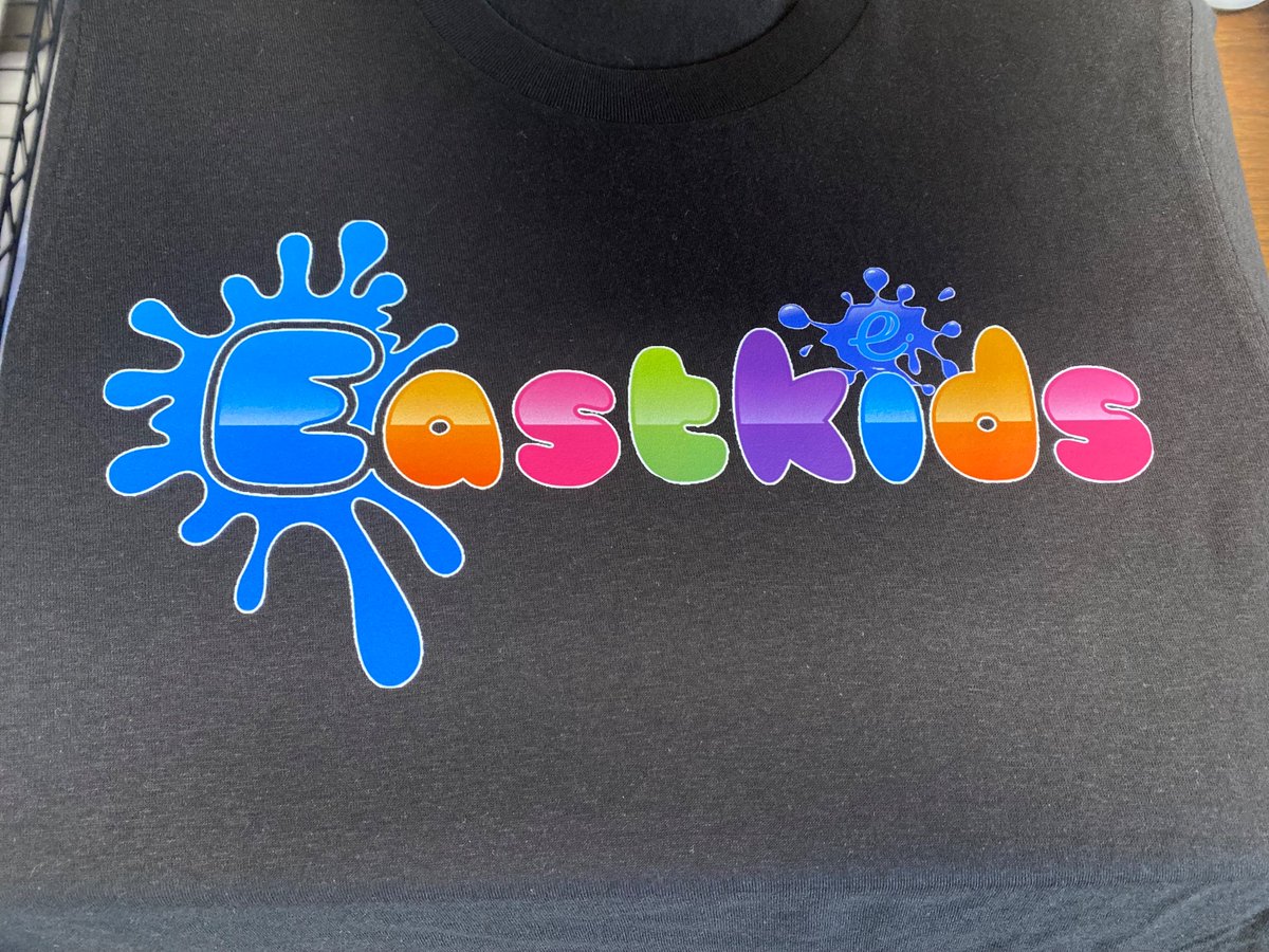 MagicMonograms's tweet image. We loved bringing color to the plain black 50/50 Gildans of East Somerset Baptist Church. This was done via the #DirecttoFilm (DTF) method, meaning we burned their colorful logo onto a piece of film &amp;amp; then heat press into the shirt. It comes out looking amazing! 
.
.
#LogoUp