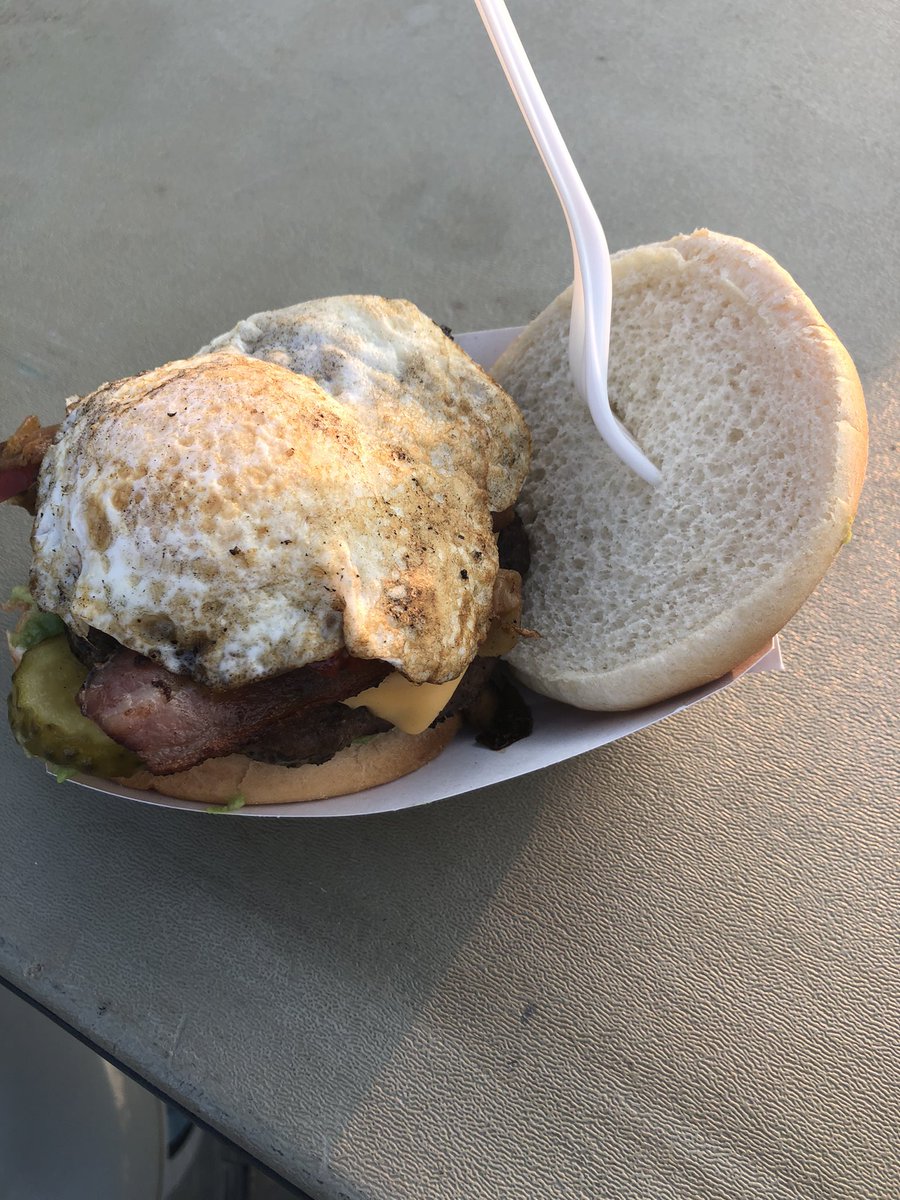 GoAvesAthletics's tweet photo. The Ultimate Burger…compliments of the best concession crew there is…@SycamoreAthlet1 
#5starYelpReview https://t.co/lHjeHLIrd1