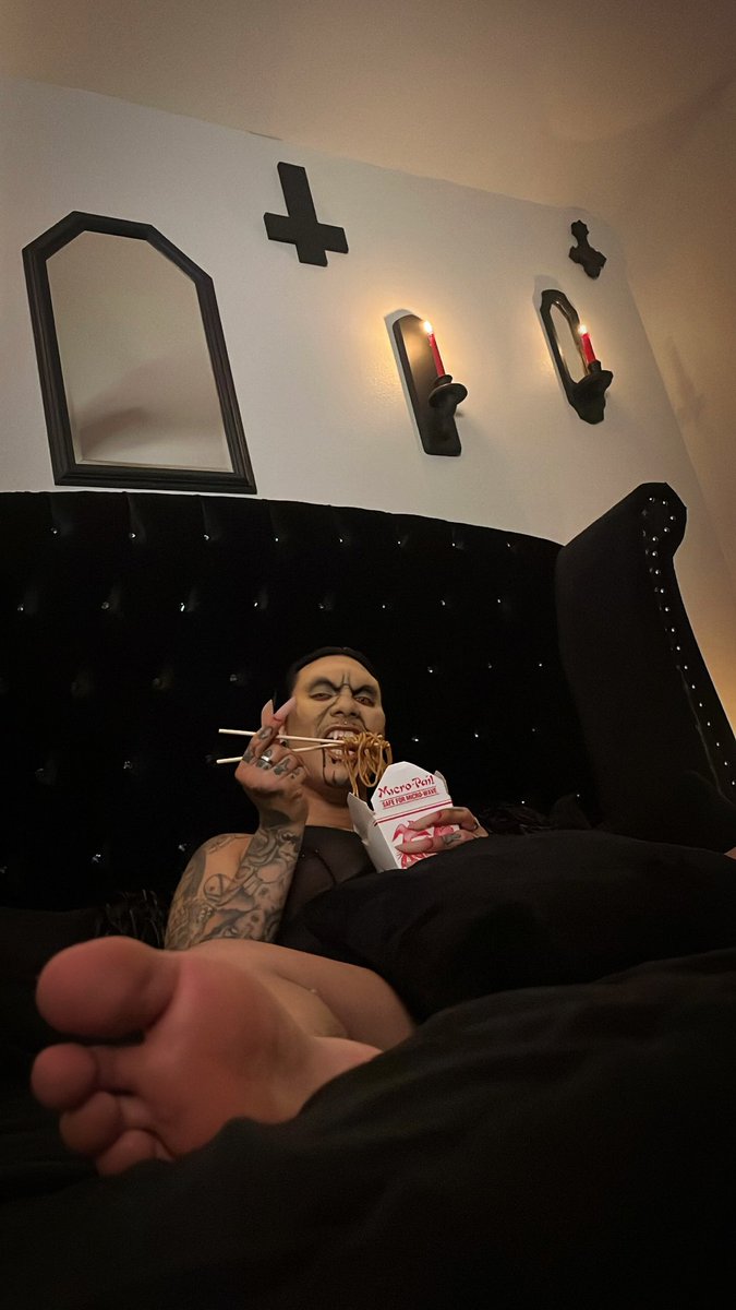 jay_thegoat666's tweet photo. They’re only noodles Michael 🥡🖤🩸 https://t.co/JISoBH47CS