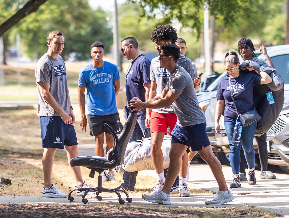 Matt Grahn (@coachmattgrahn) on Twitter photo Proud of the returning <a href="/UDallasMBB/">Univ. of Dallas Men’s Basketball</a> guys that gave back to the UD community today by helping new <a href="/UofDallas/">University of Dallas</a> students move into their dorms. #BleedBlue #DefendTheTower Proud of the returning <a href="/UDallasMBB/">Univ. of Dallas Men’s Basketball</a> guys that gave back to the UD community today by helping new <a href="/UofDallas/">University of Dallas</a> students move into their dorms. #BleedBlue #DefendTheTower