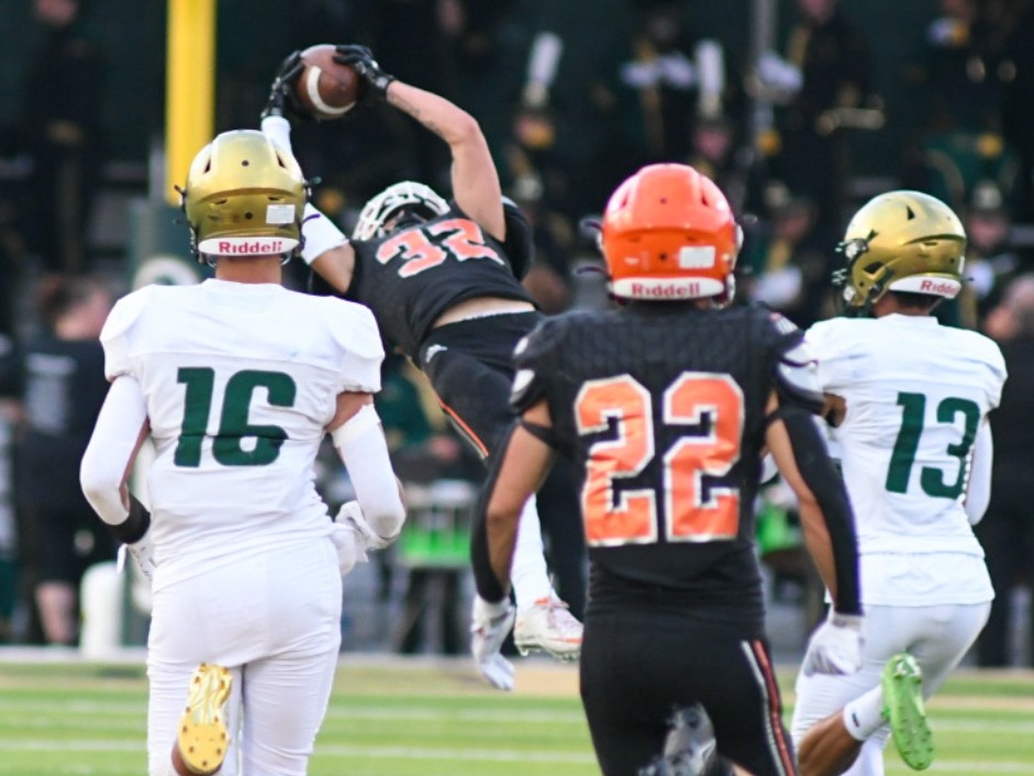 ScoreStream (@scorestream) on Twitter photo AMAZING moment captured by <a href="/ohiovarsity/">Ohio Varsity</a> of <a href="/JaydenTitschin2/">Jayden Titschinger</a> from <a href="/ENRangerfootbal/">Rangersfootball</a> snagging an incredible interception! #HSFB 💪💪💪💪 AMAZING moment captured by <a href="/ohiovarsity/">Ohio Varsity</a> of <a href="/JaydenTitschin2/">Jayden Titschinger</a> from <a href="/ENRangerfootbal/">Rangersfootball</a> snagging an incredible interception! #HSFB 💪💪💪💪