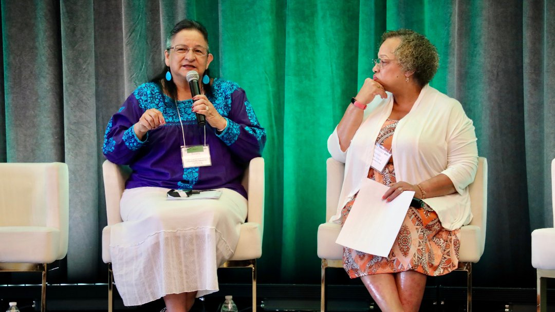 BullardCenter's tweet photo. #Justice40 Day 3: 🎉 Heard from #PODER founder Susana Almanza. 🌱 Explored Govt. Engagement Strategies. 🗣️ Insights from Donele Wilkins, Green Door Initiative, and Dr. David Padgett. 🤯 #DSCEJ #BullardCenter #EnvironmentalJustice #ClimateAction https://t.co/ltcTVvLy6a