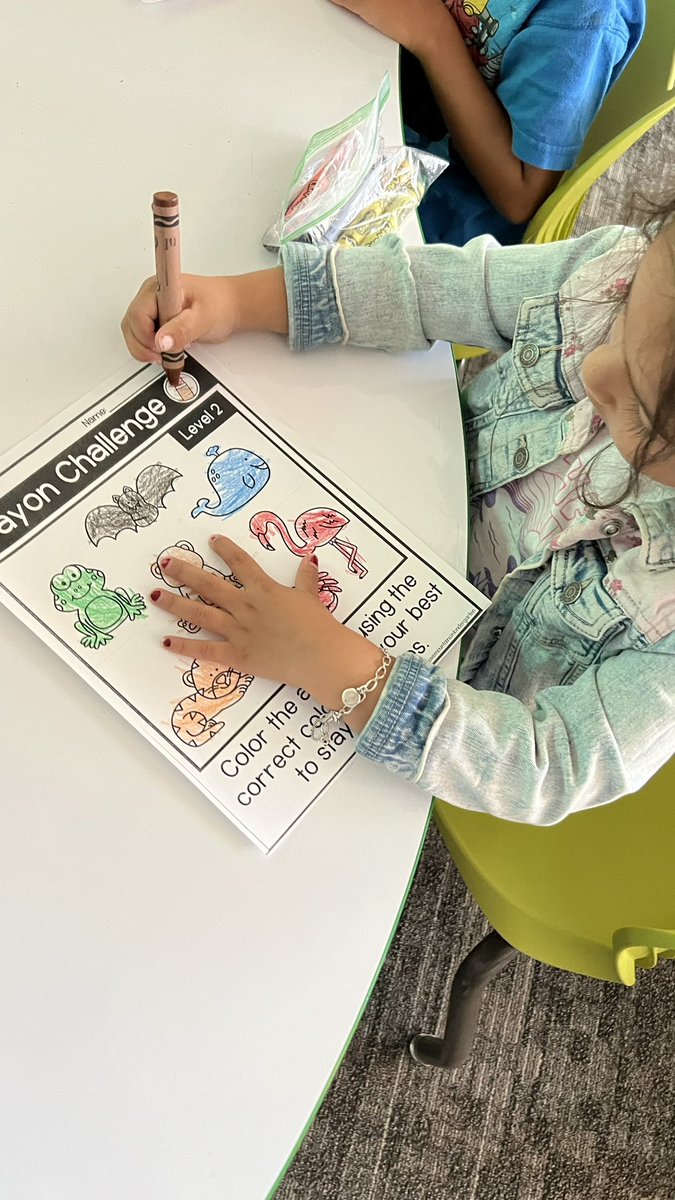 Today we practiced coloring inside the lines AND using realistic colors ✨ 
#betheeffect #worldchangers