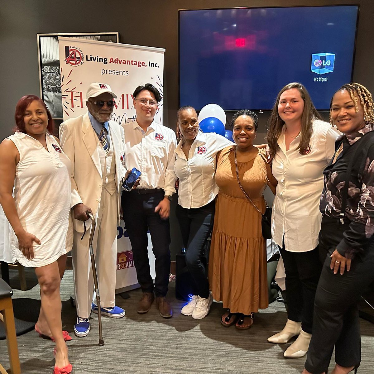 LivAdvInc's tweet photo. It’s all smiles after a great night at @fogorestaurants  for our Mixer That Matters event! Thank you so much to everyone who came out to support our foster youth! It truly was a night that Matters 🤩#fundraiser #mixerthatmatters #mixer #matters #livingadvantage #lainc #campaign https://t.co/TMLjO2JaHf