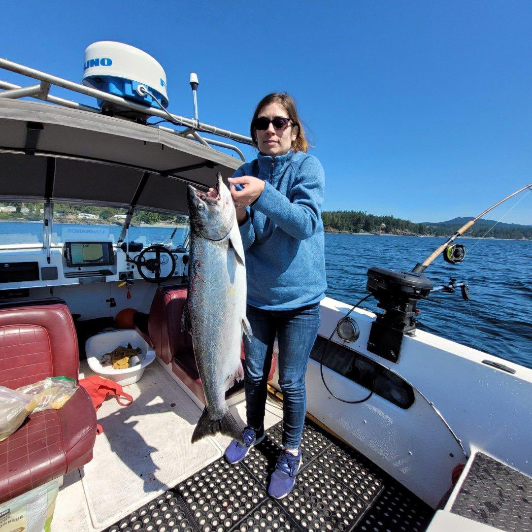 Went fishing with my dad…caught a fish 🇨🇦🇨🇦