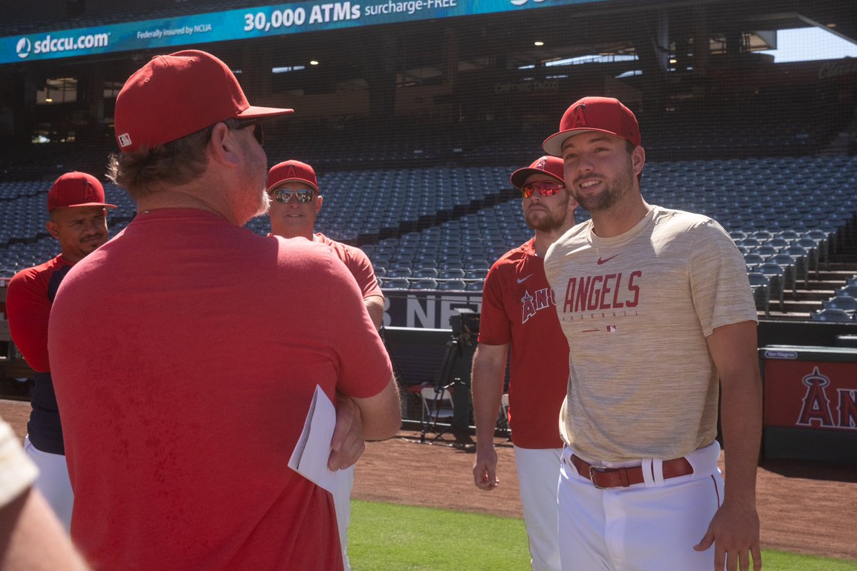 Angels's tweet photo. First day at the Big A 🎒

#GoHalos https://t.co/T0zviSjnhN
