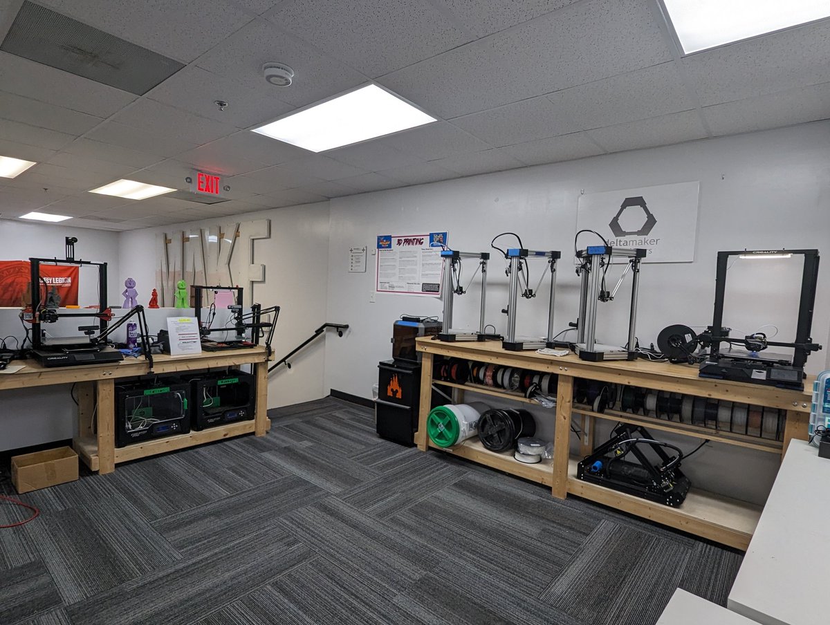 stetzinger's tweet photo. In my happy place. #makerfx #makerspace #orlando #maker #3Dprinting https://t.co/5PxY04fMwf