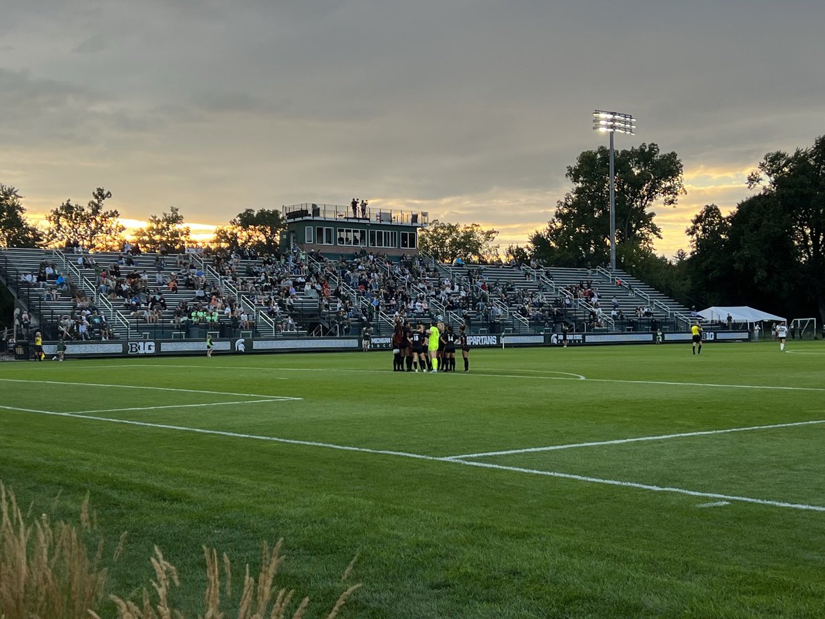 Had a great time watching the MSU vs Cinci soccer game last night. What a great night for soccer!!! <a href="/JKHosler/">Jeff Hosler</a> <a href="/MSUCoachRomo/">Gabe Romo</a>