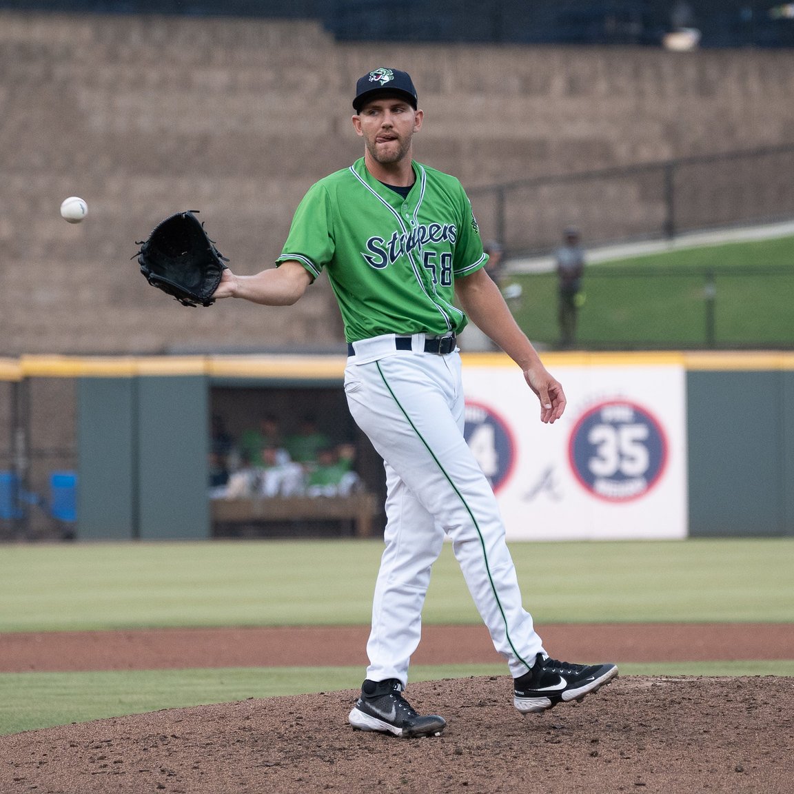 GoStripers's tweet photo. Dylan Lee: nine pitches, three outs, no baserunners. #efficiency https://t.co/Jn2hJS3qi1