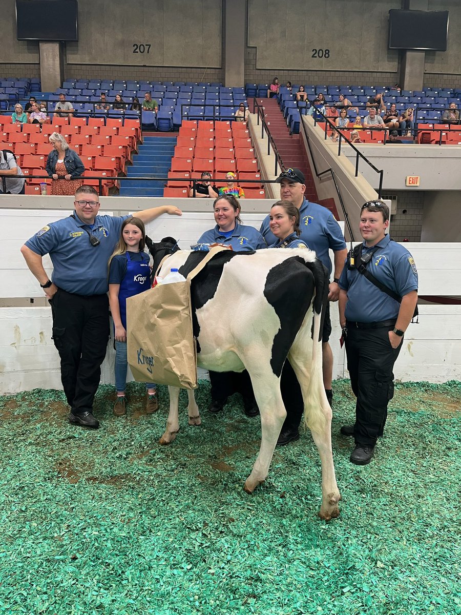 We ARE family! Today at the <a href="/kystatefair/">Kentucky State Fair</a>, our crews working the Fair came out to support LMEMS Major Borders’ granddaughter McKenzie and her show cow “Cynthia.” Way to go, McKenzie, keep up the good work, and thanks for letting us spend time with Cynthia! 🐮