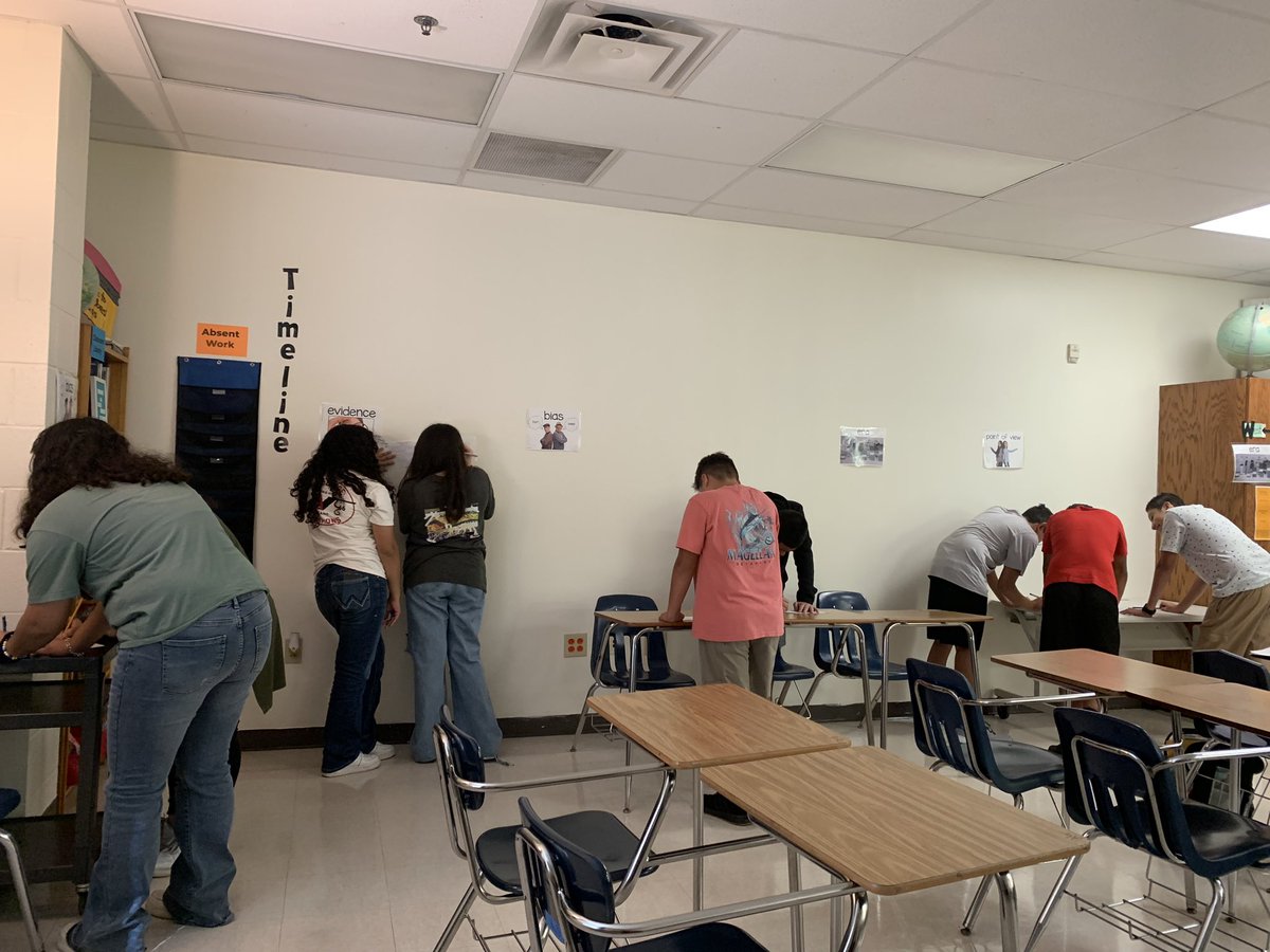 MsFloresUSHist's tweet image. What a great and engaging first week of school!