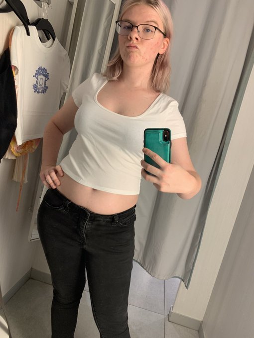 Some of the pieces from today&rsquo;s $240 haul!! I got like 6 items total, and 3 of them were jeans and shorts<a href="/tag/watersports"class="tags"><span>#watersports</span></a><a href="/tag/pussy"class="tags"><span>#pussy</span></a><a href="/tag/adult"class="tags"><span>#adult</span></a><a href="/tag/pee"class="tags"><span>#pee</span></a><a href="/tag/piss"class="tags"><span>#piss</span></a><a href="/tag/omorashi"class="tags"><span>#omorashi</span></a>