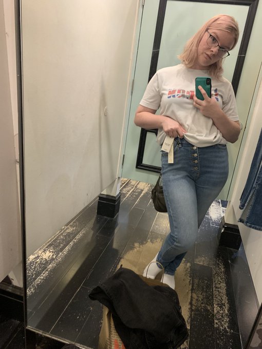 Some of the pieces from today&rsquo;s $240 haul!! I got like 6 items total, and 3 of them were jeans and shorts<a href="/tag/watersports"class="tags"><span>#watersports</span></a><a href="/tag/pussy"class="tags"><span>#pussy</span></a><a href="/tag/adult"class="tags"><span>#adult</span></a><a href="/tag/pee"class="tags"><span>#pee</span></a><a href="/tag/piss"class="tags"><span>#piss</span></a><a href="/tag/omorashi"class="tags"><span>#omorashi</span></a>