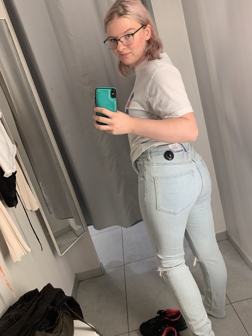 Some of the pieces from today&rsquo;s $240 haul!! I got like 6 items total, and 3 of them were jeans and shorts<a href="/tag/watersports"class="tags"><span>#watersports</span></a><a href="/tag/pussy"class="tags"><span>#pussy</span></a><a href="/tag/adult"class="tags"><span>#adult</span></a><a href="/tag/pee"class="tags"><span>#pee</span></a><a href="/tag/piss"class="tags"><span>#piss</span></a><a href="/tag/omorashi"class="tags"><span>#omorashi</span></a>