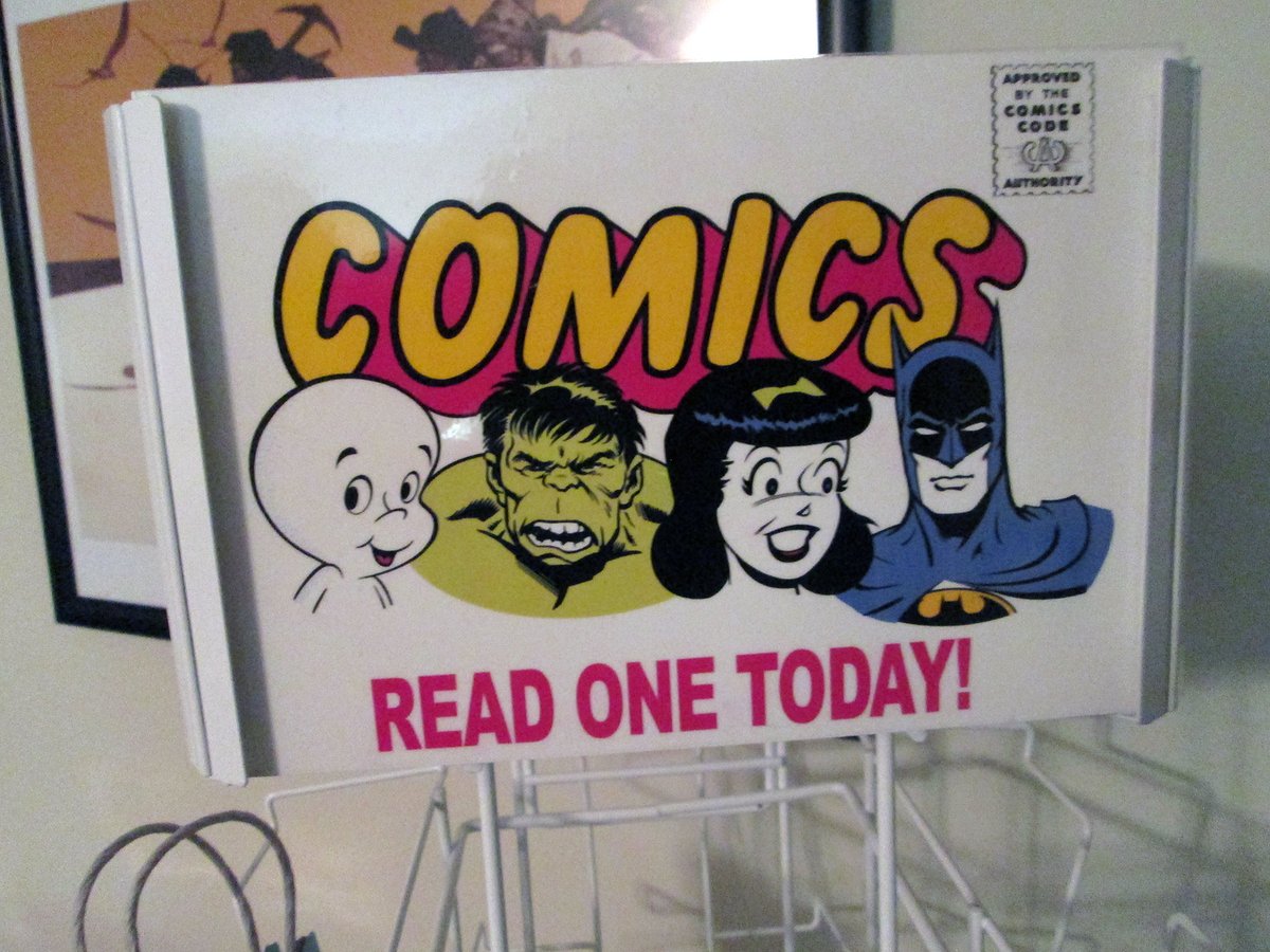 Loston_Wallace's tweet photo. #ComicBook #SpinnerRack #Batman #Superman #Hulk #SpiderMan #Archie #Veronica #Casper #RichieRich
I recreated a vintage spinner rack topper, and then I decided to create one of my own featuring other comic characters. Hope you enjoy seeing them both! https://t.co/Zdv6mFvRCV