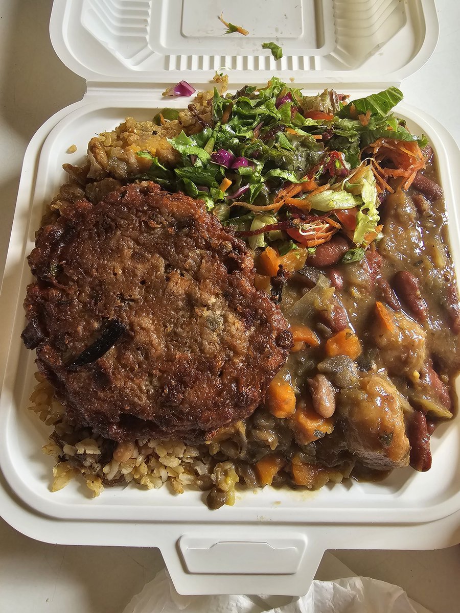 Great stop! So happy to come to this stop with my family! Wonderful people, beautiful conversations and delicious food!