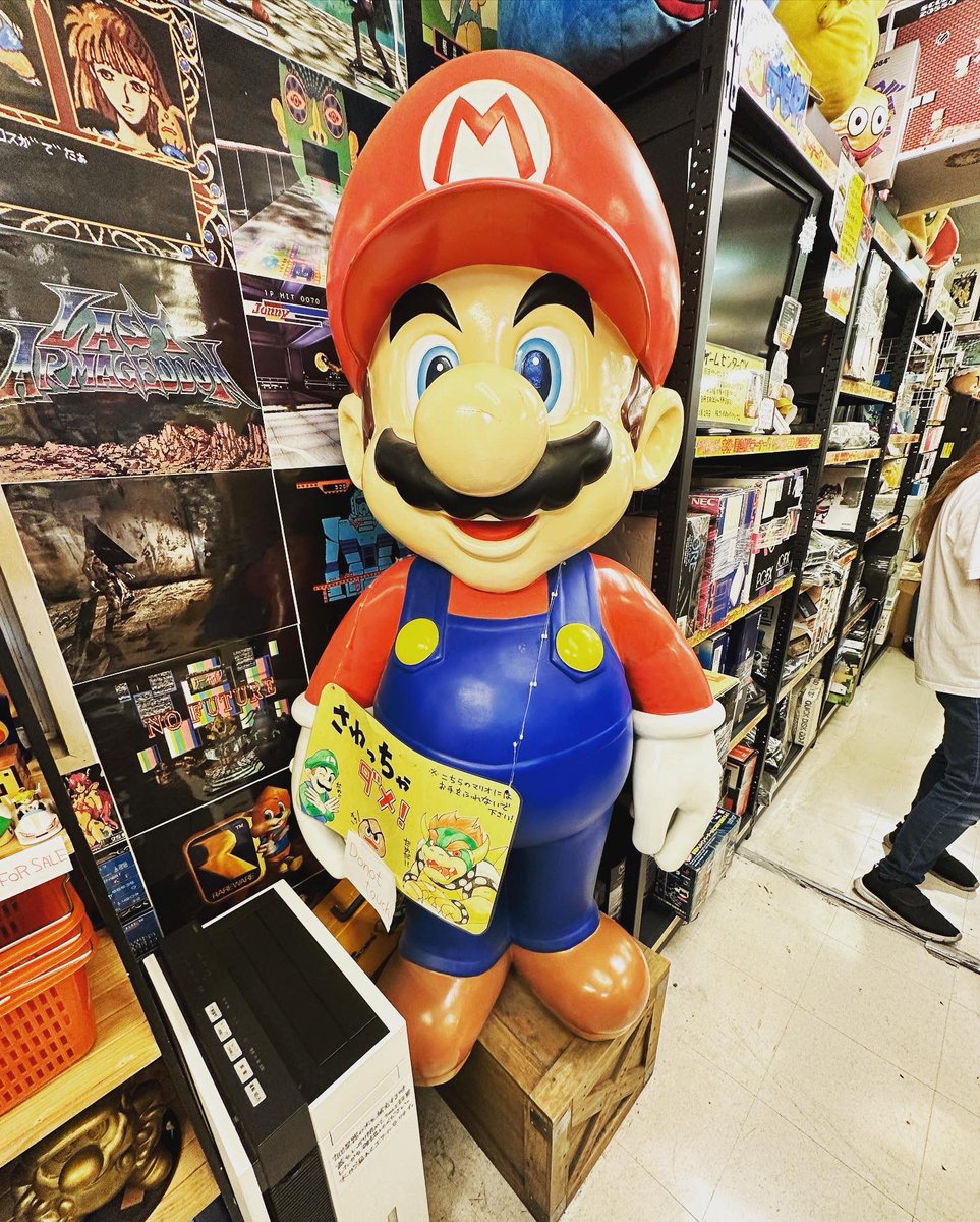 henchcoder's tweet image. Just stepped into Super Potato in Akihabara🕹️! It's like time-traveling back to the golden era of gaming. Every retro gamer's dream! 🎮 #RetroGaming #AkihabaraAdventures #akihabara #tokyo #japan 🇯🇵