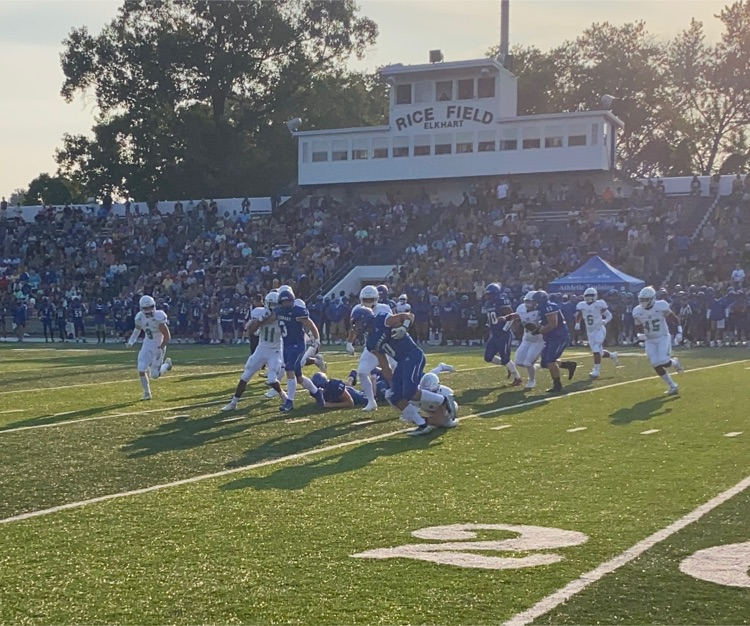 MinutemenCHS's tweet photo. Beautiful night for football! Taking on the Elkhart Lions! #Concordpride #WeareConcord https://t.co/5mI6e0HTUM