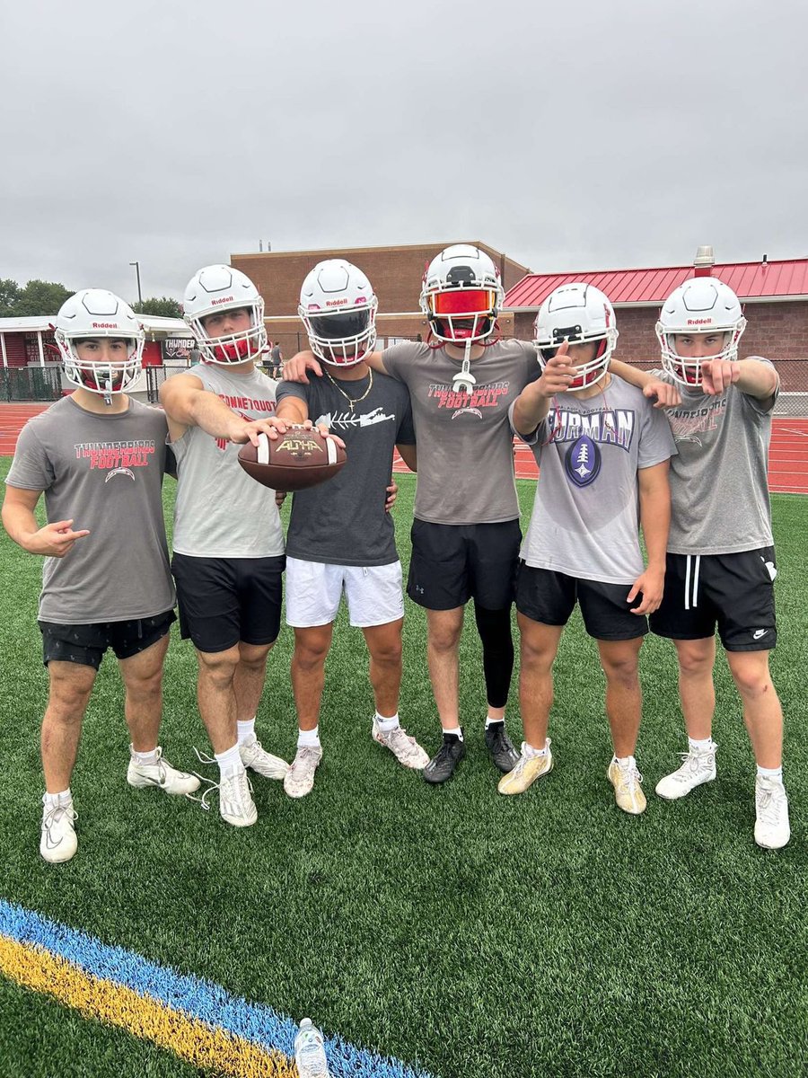 LIBasketball23's tweet image. Connetquot football getting ready back in D1 🔥🔥💪🏽