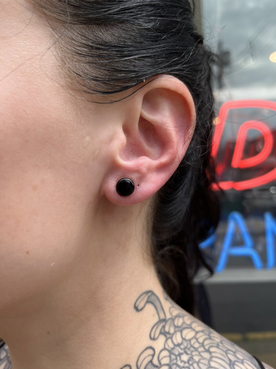 spirit_flesh's tweet photo. fresh 4g lobes for Lexi 

HRPC

@APPsafepiercing https://t.co/deZt0EJkNE