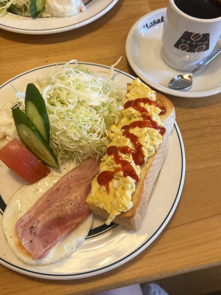 AZUR__official's tweet photo. おはようございます！

今日から2日間行政のお仕事で神戸出張です！忘れ物ないか心配😂

皆さんもよい一日をお過ごしくださいね🙏✨

#企業公式相互フォロー
#企業公式夏のフォロー祭り
#企業公式つぶやき部
#企業公式が朝の挨拶を言い合う https://t.co/vth3SKbump