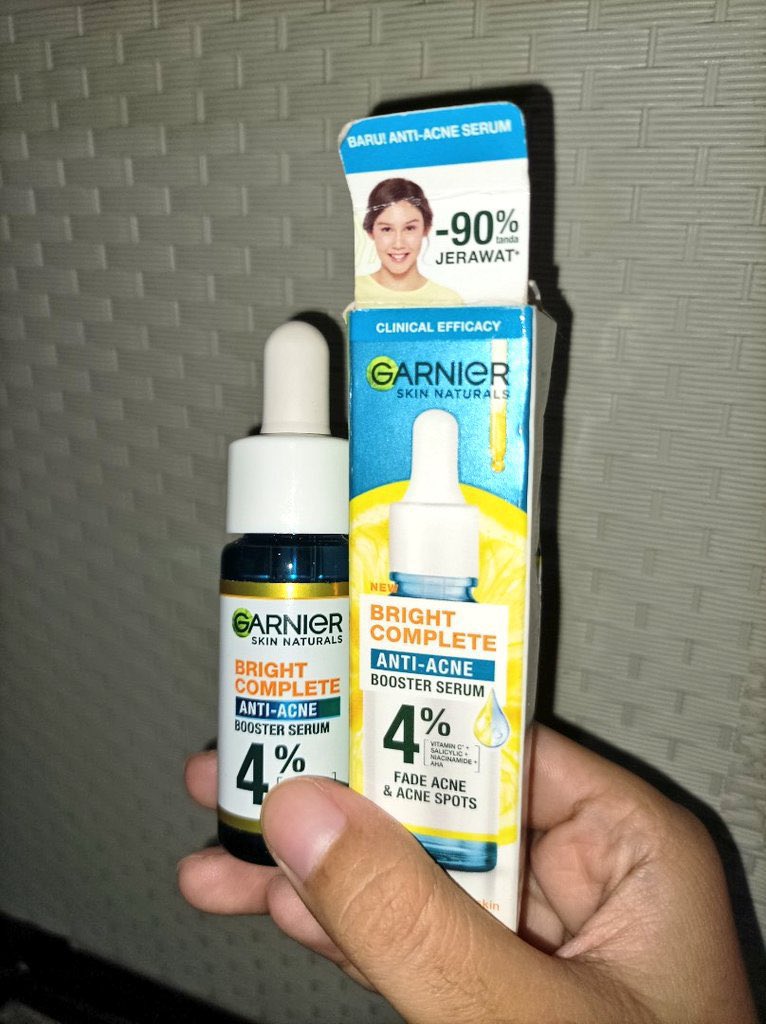 MalaysianFoods's tweet photo. Top 10 produk yang memang KHAS Gilerrr untuk hilangkan kesan2 parut,skin2 yang rosak &amp; breakout

Czer scar ke,Acne scar ke,parut2 bekas operation ke,or whatever scar2 degil ni yg hinggap kat muka or body totally gone serta merta..Memang dah terbukti keberkesanan nya💯💯

📌THREAD https://t.co/nPLg5AC2Gr