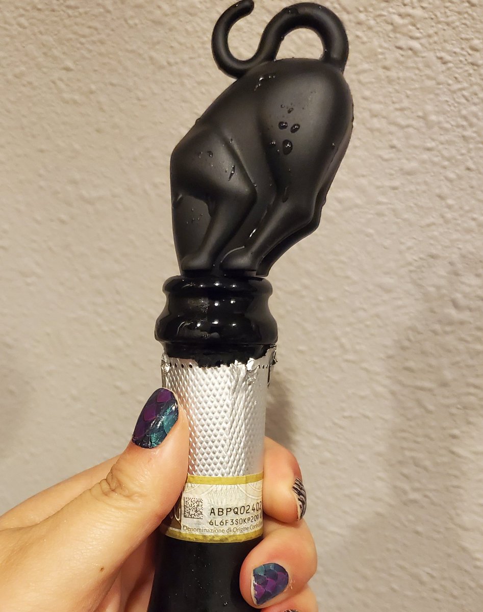 Kemeah520's tweet image. Death in the afternoon
For Wine and Blanket Fort night with @IGGPPCamp 
#IGGPPCamp #TroopVortex #IGGPPC