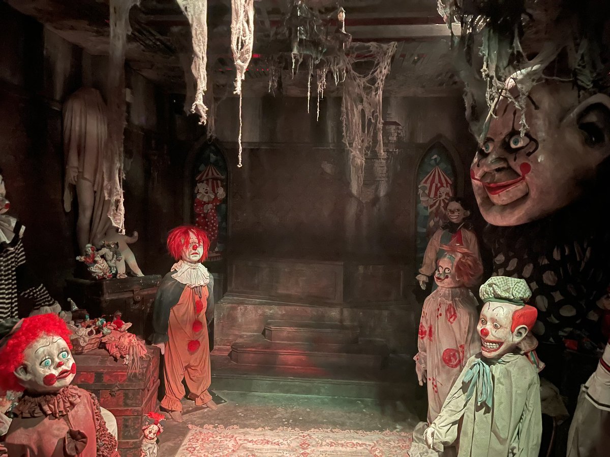 FunWithHorror's tweet photo. A couple more highlights from my coverage of #EscapeIt. https://t.co/eXKgKkHm7z