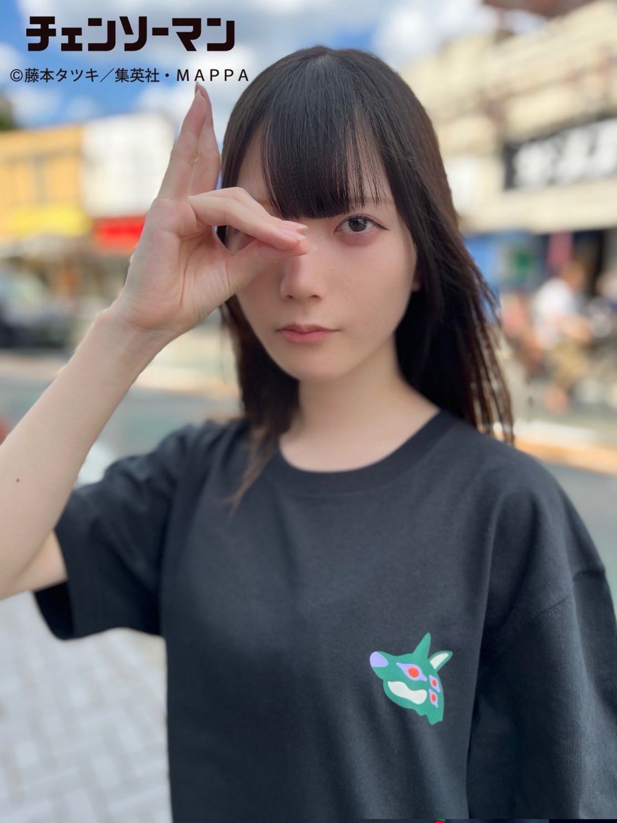 早川アキ×SAYORI WADA》 【商品情報】 Tシャツ(白/黒、各L/XLサイズ