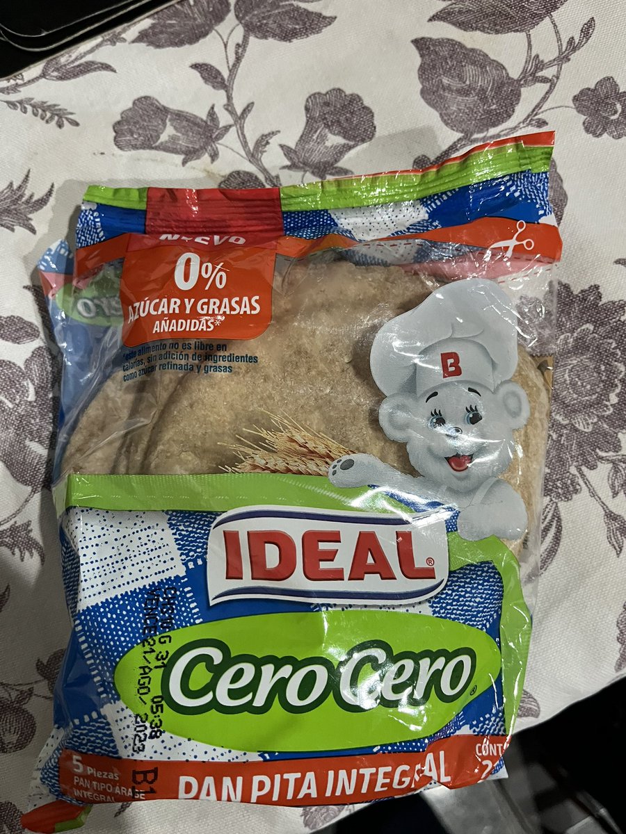 BenjaMeruane's tweet photo. @Grupo_Bimbo acabo de comprar y abrir este pan y me salió con ese hongo gigante… ¿que hacemos al respecto?
Espero una respuesta.
18/08/2023
@BimboChile https://t.co/EQlQOda4Fx