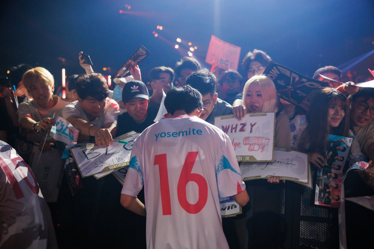 WOL yosemite tweet media