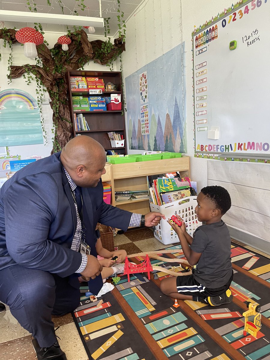 CCCS_school tweet media