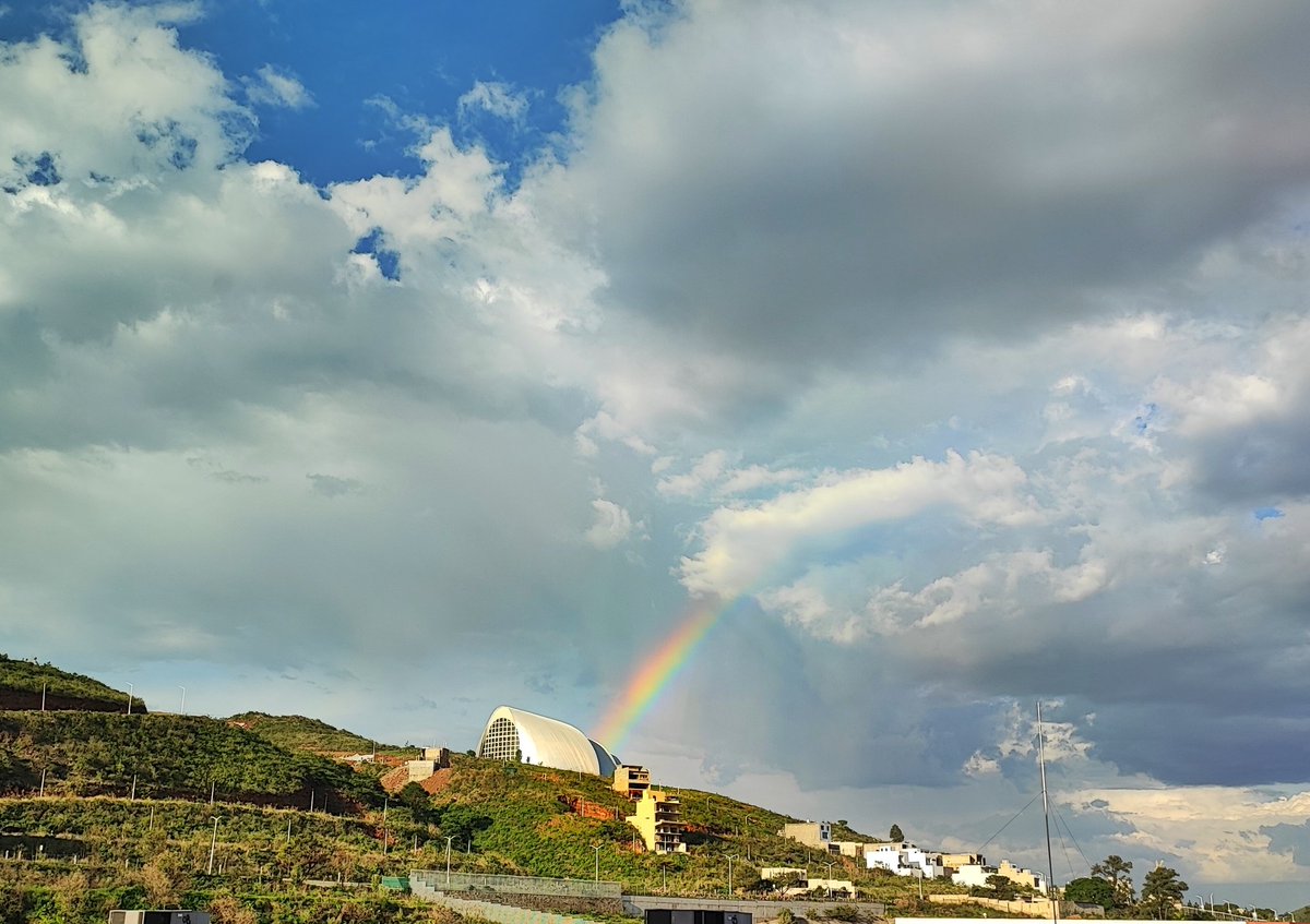 🌈This is the nice view we have from the EH&amp;S at the Guadalajara site, hope you like it 😁 <a href="/CollectionsMX/">CollectionsMX</a> #PhotoDayCMX #rainbow